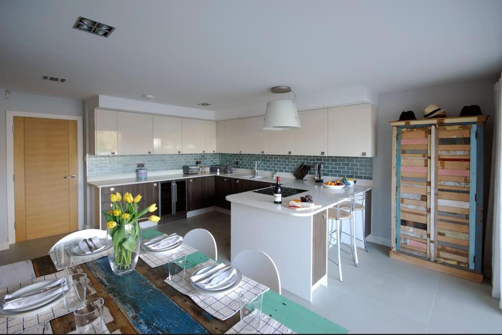 The Oars - Riverfront Property Henley-on-Thames Luaran gambar